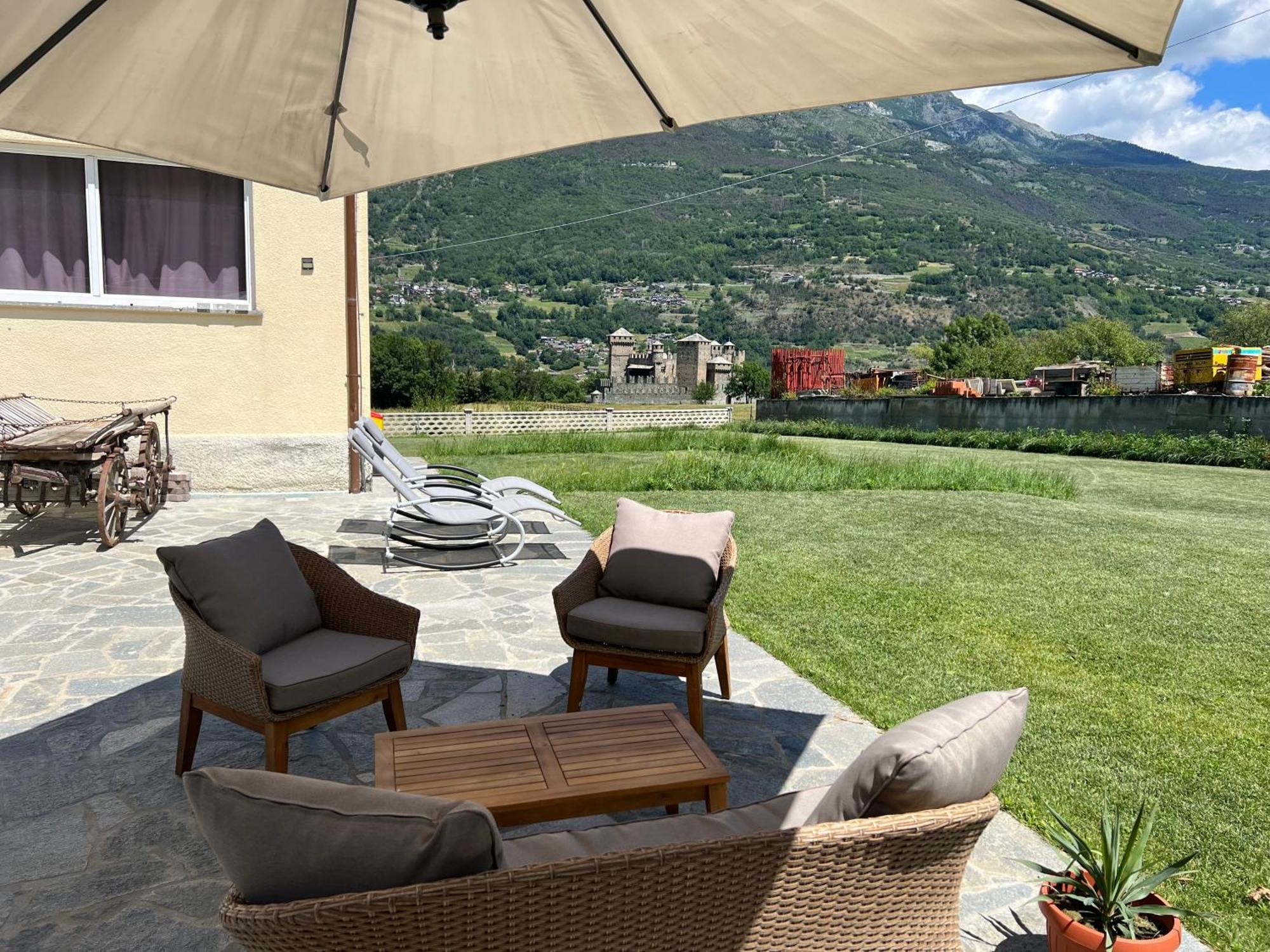 Apartamento La Rose Du Prevot Fenis Exterior foto