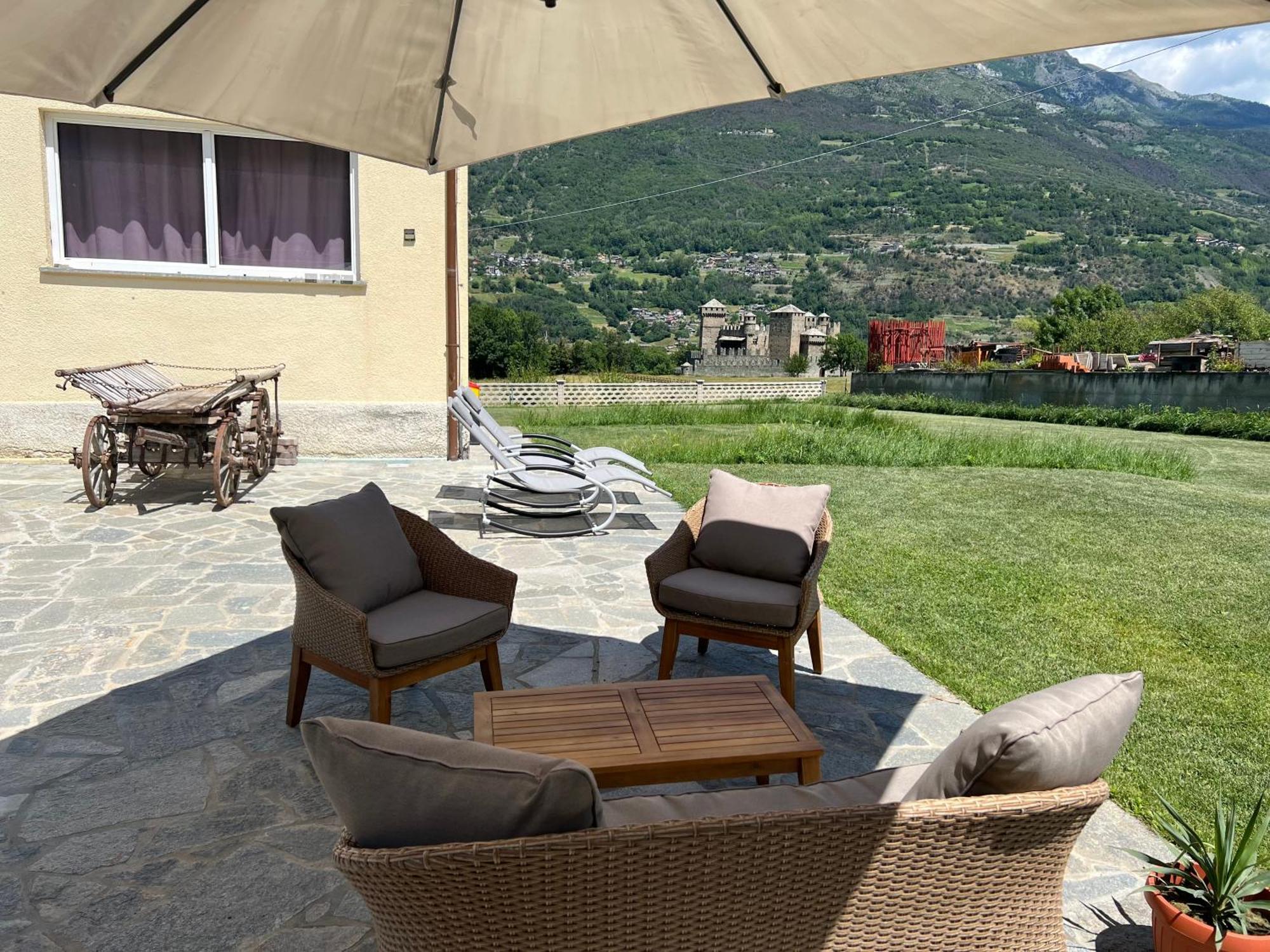 Apartamento La Rose Du Prevot Fenis Exterior foto