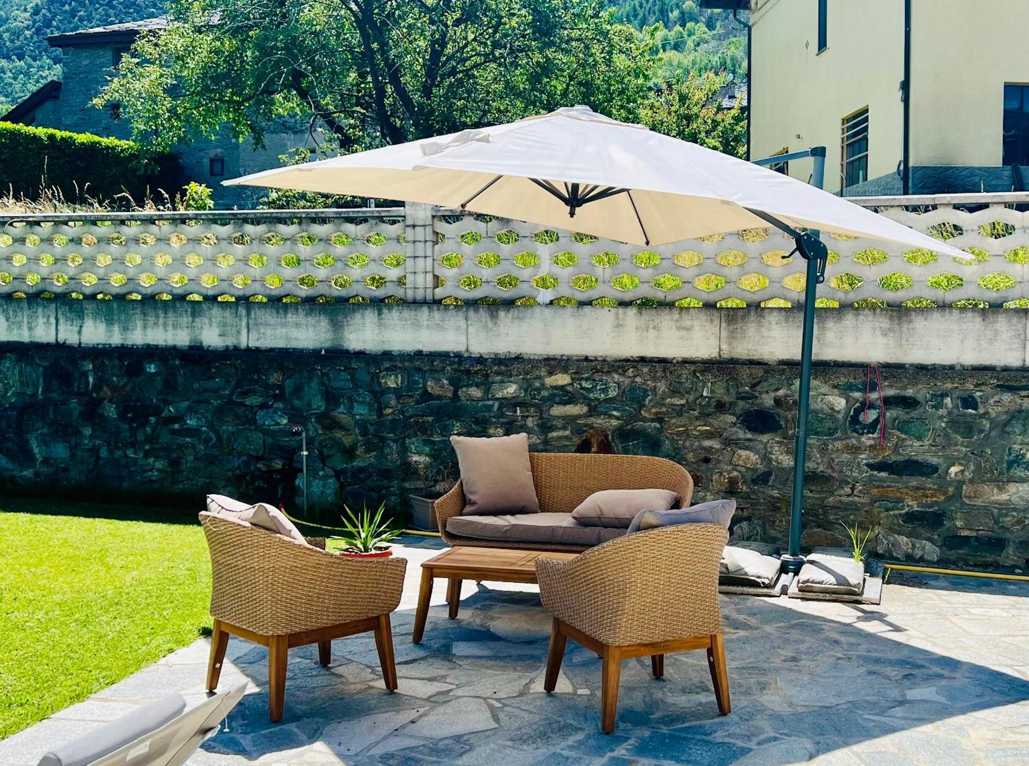 Apartamento La Rose Du Prevot Fenis Exterior foto
